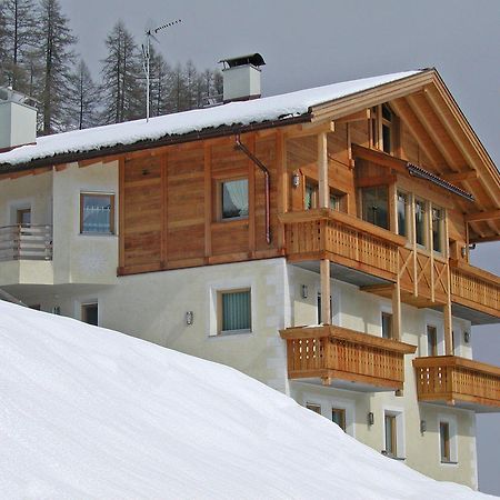 Residence Araldina Сан-Кассиано Экстерьер фото